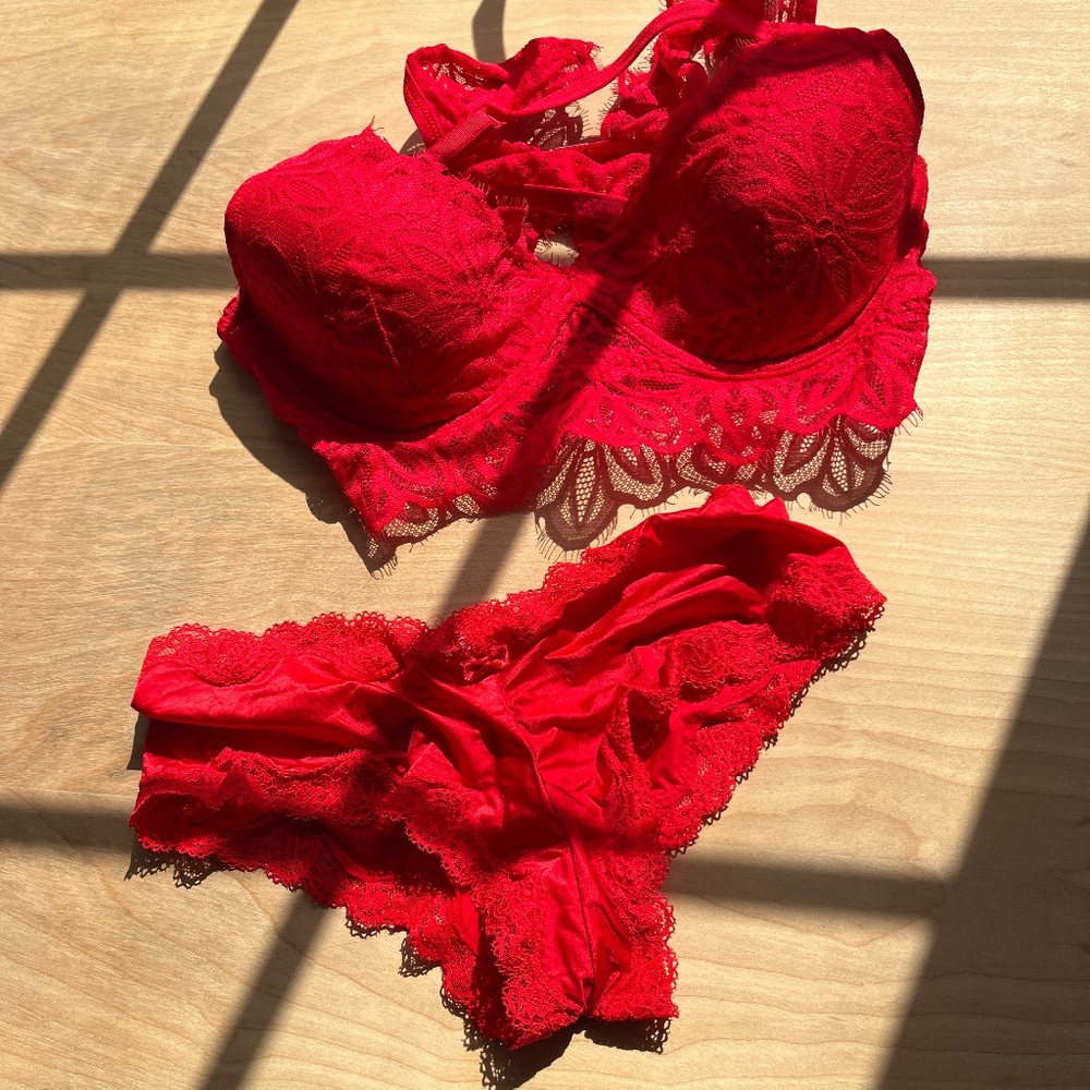 NWT Victoria's Secret Pink Red Lace Bra and Cheeky Panty